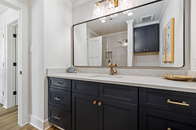 201 Jean Lafitte Cove, Galveston, TX 77554