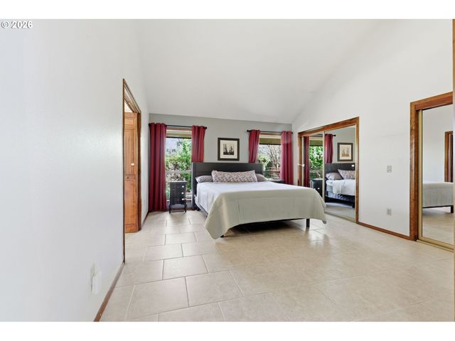 15625 Ne FARGO Ct, Portland, OR 97230