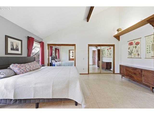 15625 Ne FARGO Ct, Portland, OR 97230