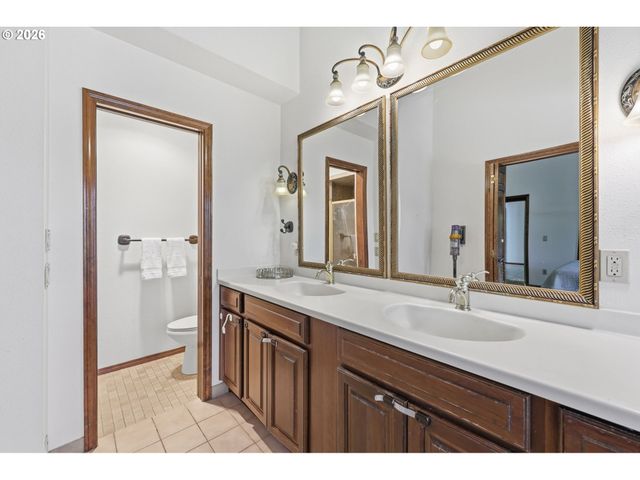 15625 Ne FARGO Ct, Portland, OR 97230