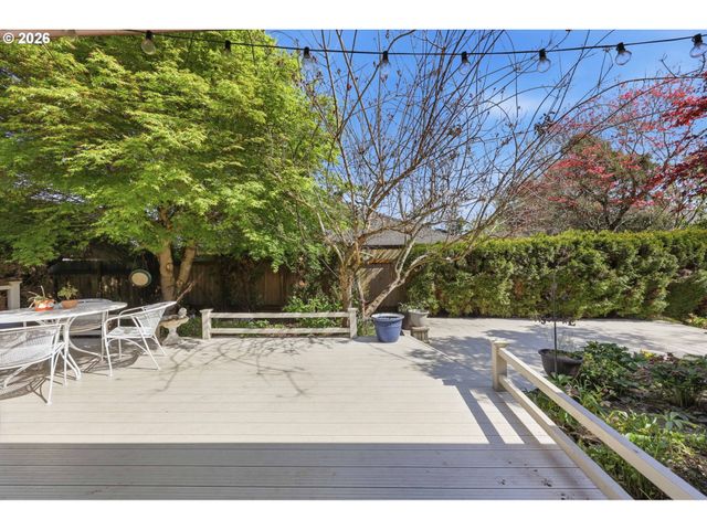 15625 Ne FARGO Ct, Portland, OR 97230