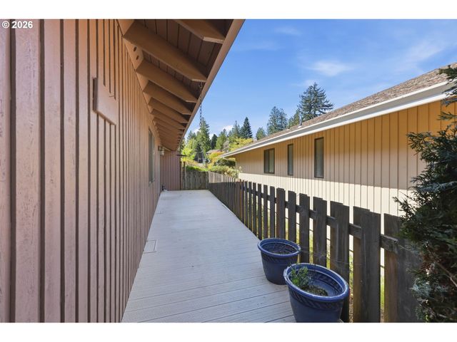 15625 Ne FARGO Ct, Portland, OR 97230