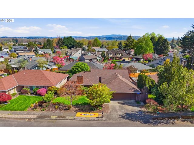 15625 Ne FARGO Ct, Portland, OR 97230