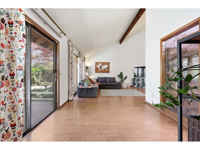 15625 Ne FARGO Ct, Portland, OR 97230