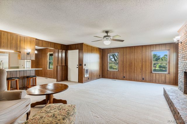 10526 County Road 51 Road, Jemison, AL 35085