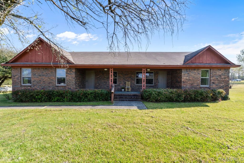 10526 County Road 51 Road, Jemison, AL 35085