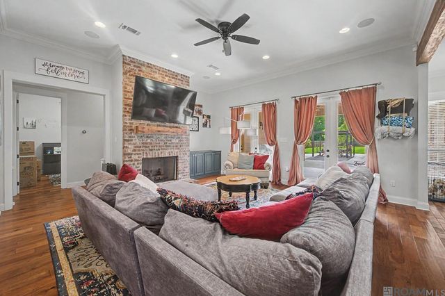 37071 White Rd, Prairieville, LA 70769