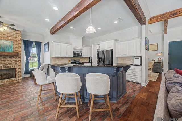 37071 White Rd, Prairieville, LA 70769