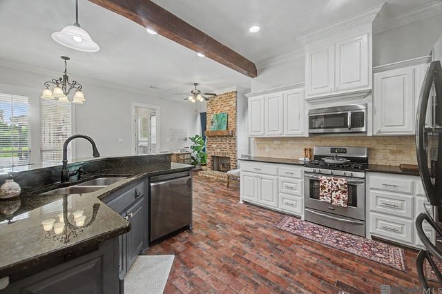 37071 White Rd, Prairieville, LA 70769
