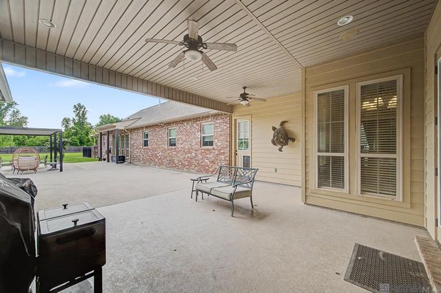 37071 White Rd, Prairieville, LA 70769