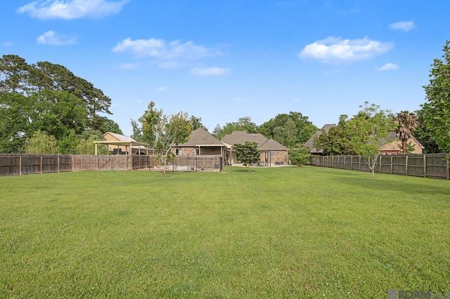 37071 White Rd, Prairieville, LA 70769