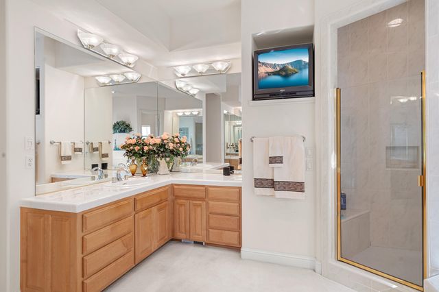 660 Coutant Lane, Grants Pass, OR 97527