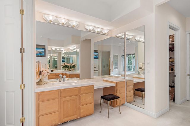 660 Coutant Lane, Grants Pass, OR 97527