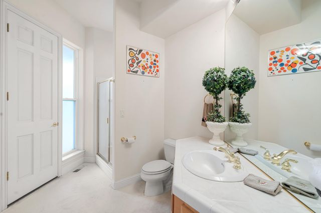 660 Coutant Lane, Grants Pass, OR 97527