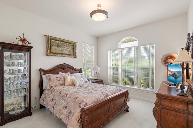 660 Coutant Lane, Grants Pass, OR 97527