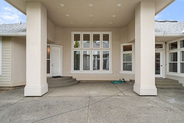 660 Coutant Lane, Grants Pass, OR 97527