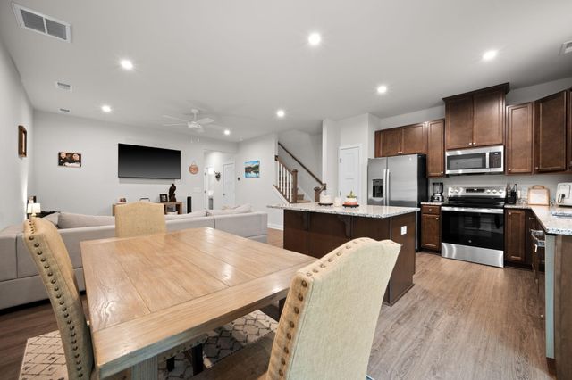 1051 Crescent Cove Lane, Summerville, SC 29483