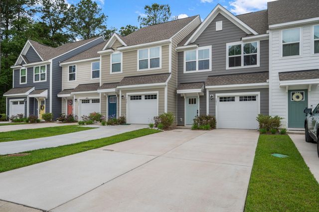 1051 Crescent Cove Lane, Summerville, SC 29483