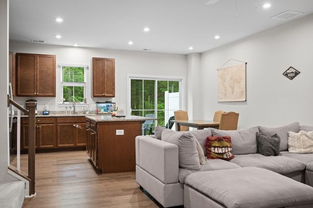 1051 Crescent Cove Lane, Summerville, SC 29483