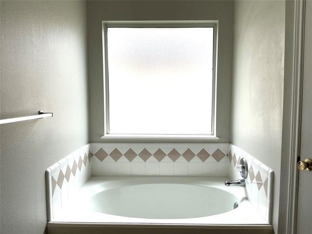 16702 Town Glade Drive, Cypress, TX 77429