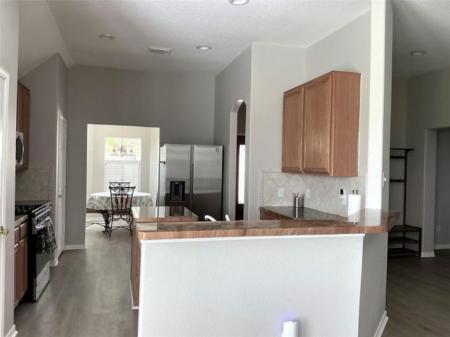 16702 Town Glade Drive, Cypress, TX 77429