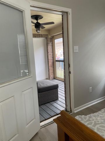 16702 Town Glade Drive, Cypress, TX 77429