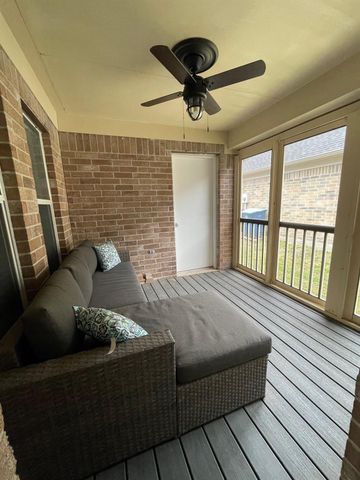 16702 Town Glade Drive, Cypress, TX 77429