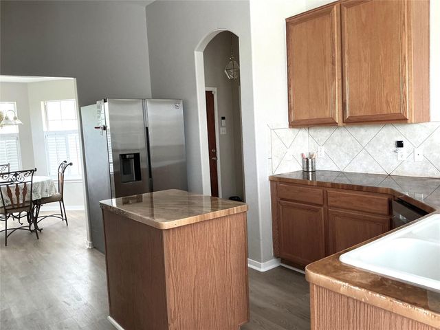 16702 Town Glade Drive, Cypress, TX 77429