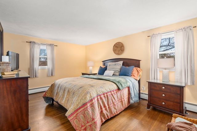14 Trinity Drive, Nashua, NH 03063