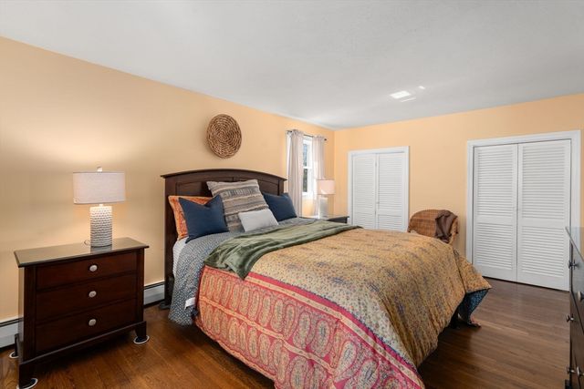 14 Trinity Drive, Nashua, NH 03063