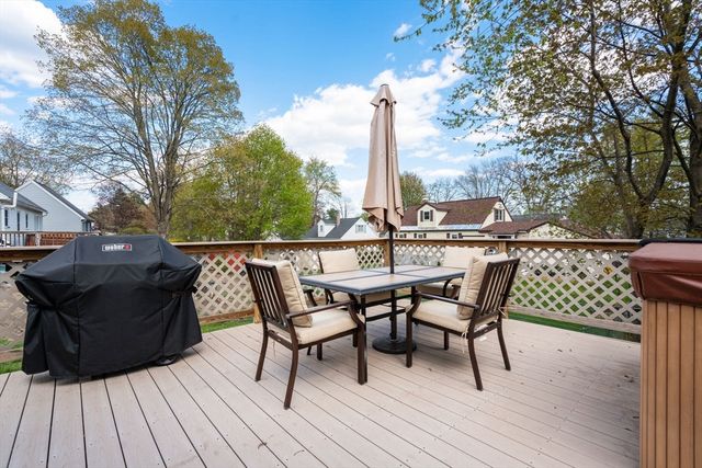 14 Trinity Drive, Nashua, NH 03063