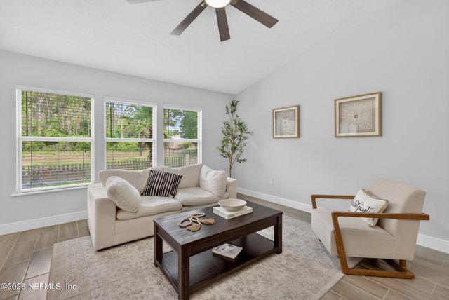 2438 TYSON LAKE Drive, Jacksonville, FL 32221