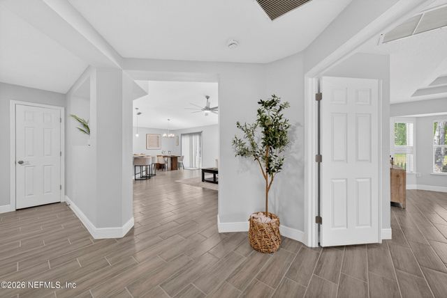 2438 TYSON LAKE Drive, Jacksonville, FL 32221