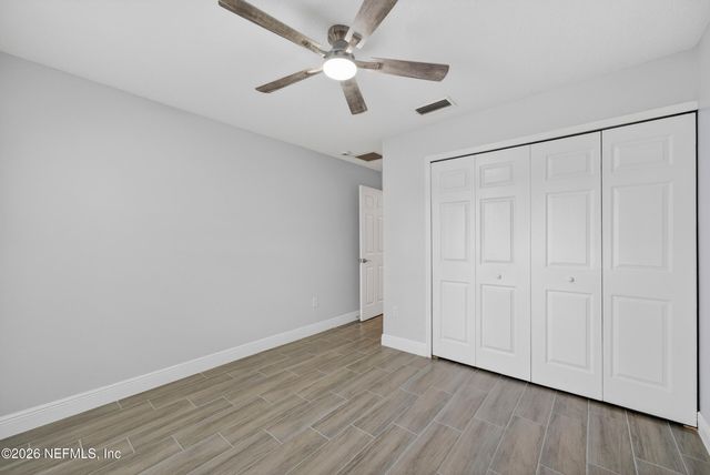2438 TYSON LAKE Drive, Jacksonville, FL 32221