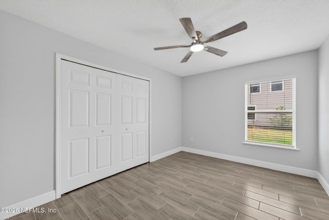 2438 TYSON LAKE Drive, Jacksonville, FL 32221