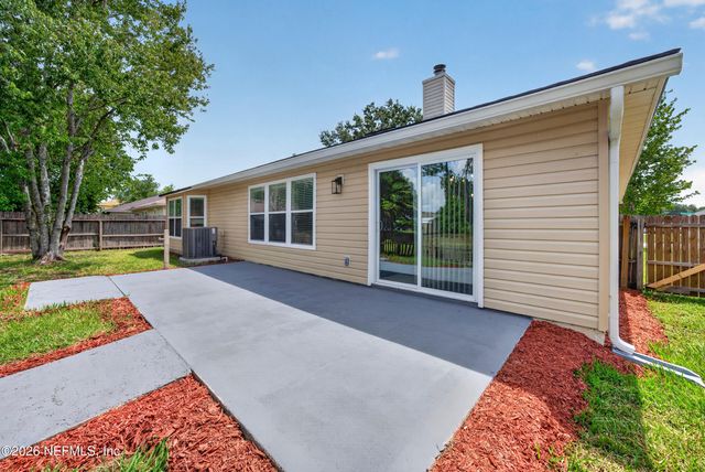 2438 TYSON LAKE Drive, Jacksonville, FL 32221