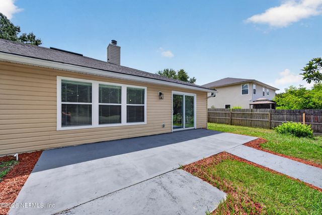 2438 TYSON LAKE Drive, Jacksonville, FL 32221