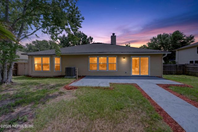 2438 TYSON LAKE Drive, Jacksonville, FL 32221