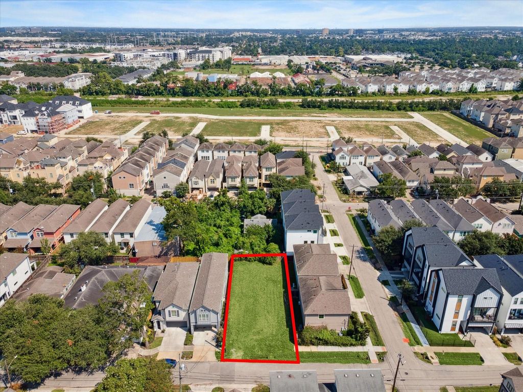 5906 Kiam Street, Houston, TX 77007