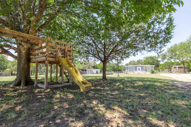 122 Homestead Drive, Gatesville, TX 76528