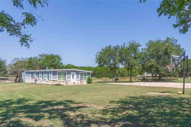 122 Homestead Drive, Gatesville, TX 76528