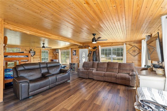 122 Homestead Drive, Gatesville, TX 76528