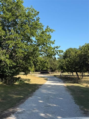 122 Homestead Drive, Gatesville, TX 76528