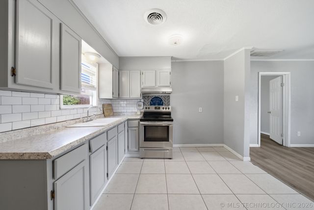 4834 S Victor Avenue, Tulsa, OK 74105