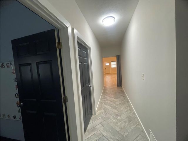 585 NW 500 Road, Clinton, MO 64735