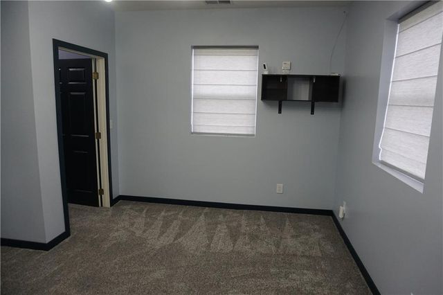 585 NW 500 Road, Clinton, MO 64735