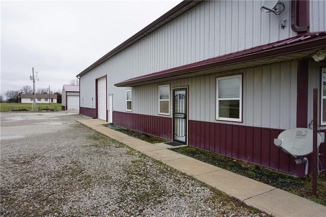 585 NW 500 Road, Clinton, MO 64735