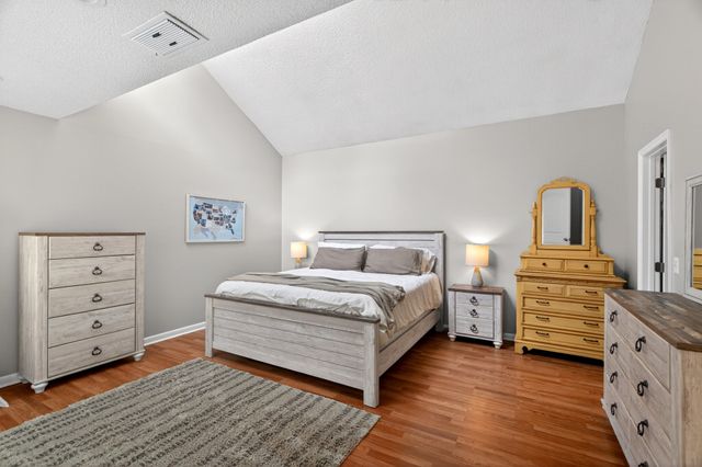 946 Old Fountain Ct, Hermitage, TN 37076