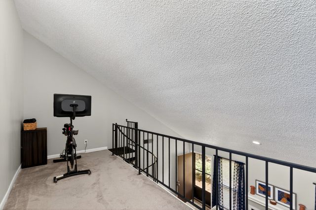 946 Old Fountain Ct, Hermitage, TN 37076