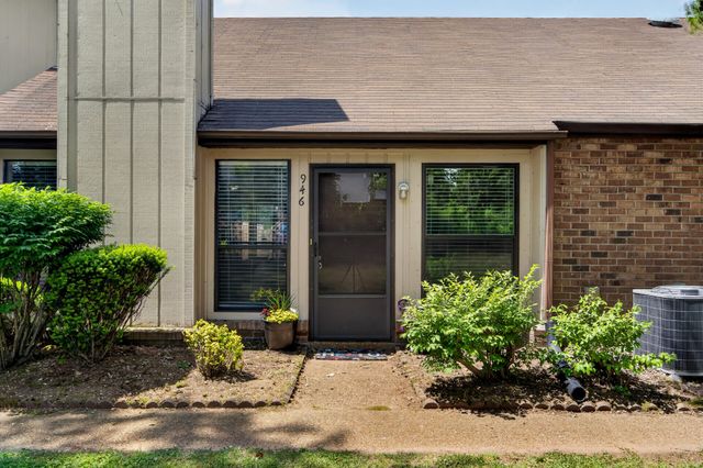 946 Old Fountain Ct, Hermitage, TN 37076